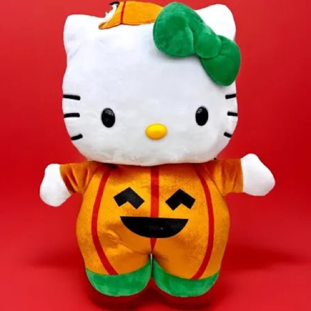 Sanrio Hello Kitty Halloween Pumpkin Greeter (2025) plush collectible toy - Picture 2 of 2